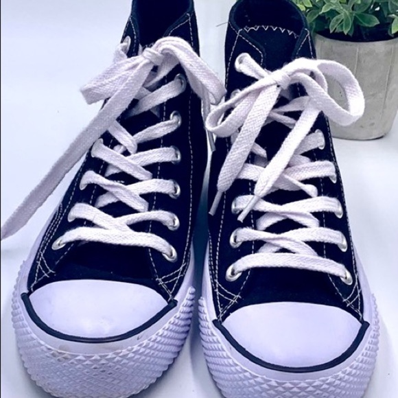 Airwalk Legacee Black High Top Sneakers size 7, non-marking sole retro EUC - Picture 2 of 9